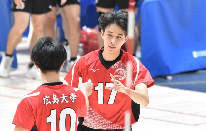 �k������